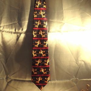 Ties Disney Winnie the Pooh Tigger Football Tie